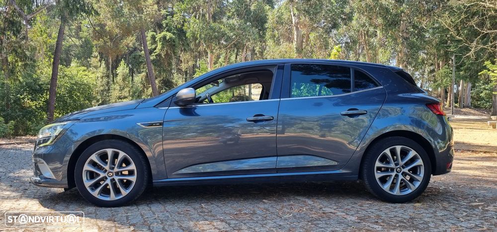 Renault Mégane 1.5 Blue dCi GT Line - 24