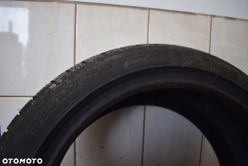 R18 225/45 Pirelli Sottozero Winter 240 Serie 2 Run Flat * Wysyłka gratis! - 4