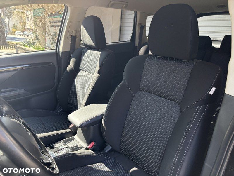 Mitsubishi Outlander 2.0 Intense + SDA 4WD CVT - 14