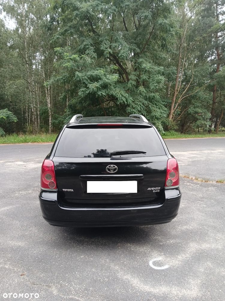 Toyota Avensis 2.0 D-4D - 3