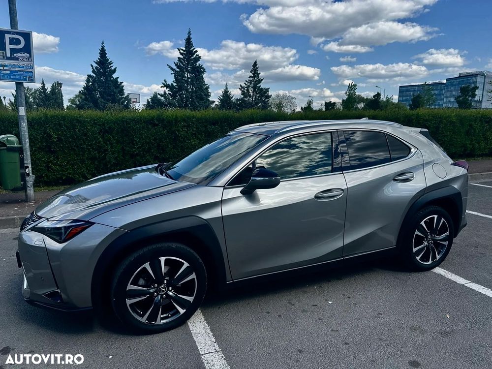 Lexus UX 300h Executive Line - 2