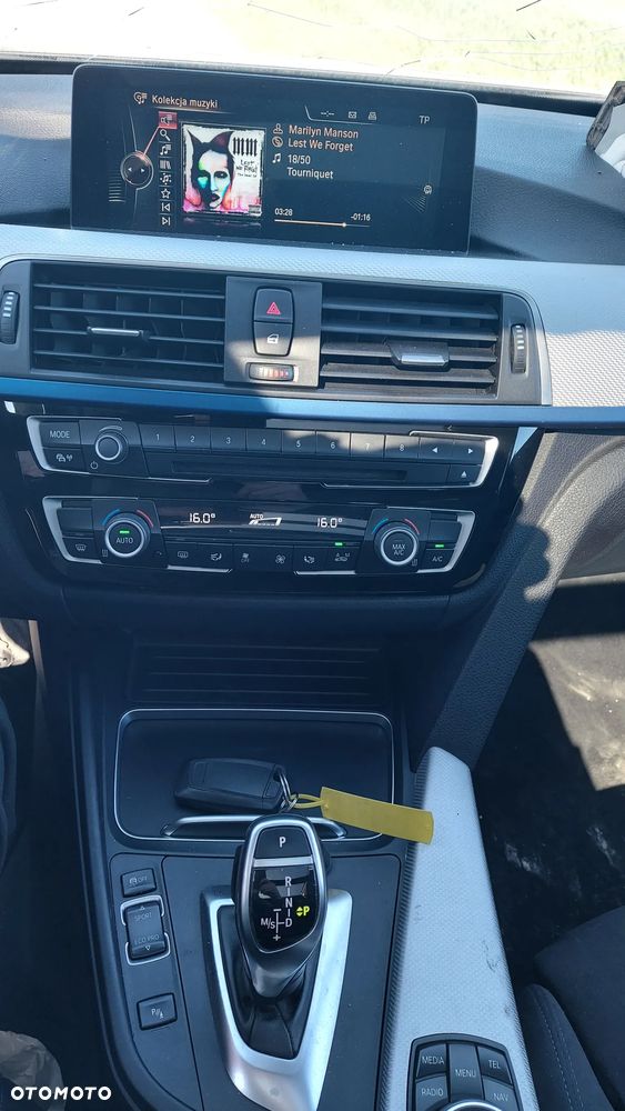 BMW Seria 3 330d xDrive Edition M Sport Shadow - 14