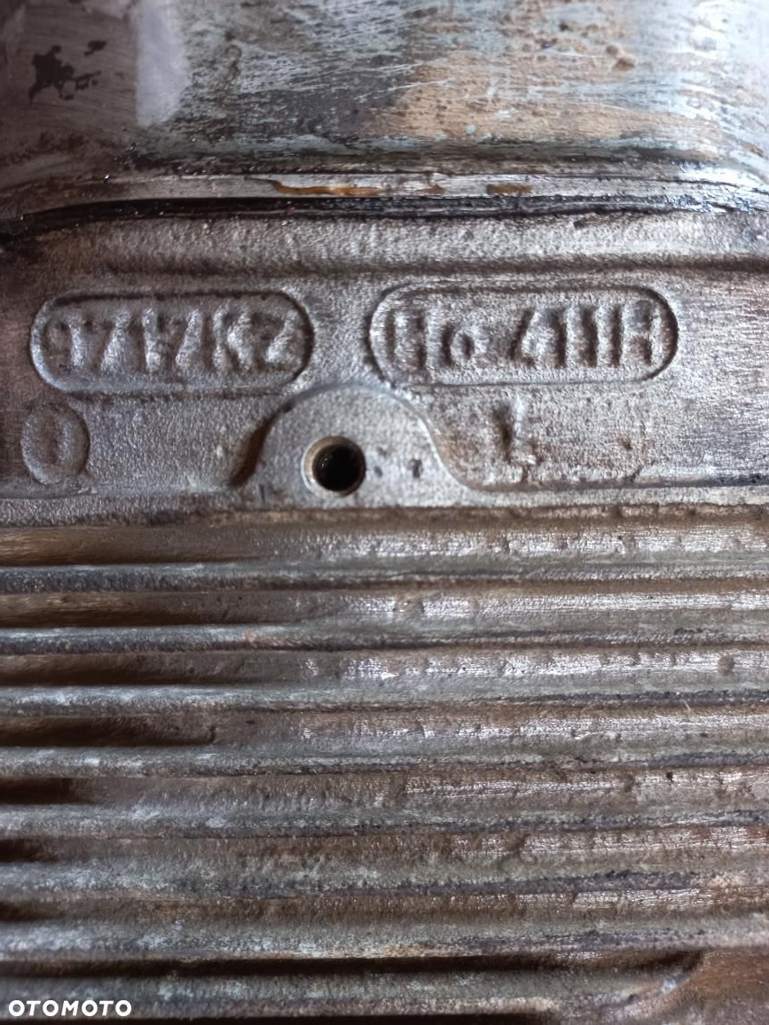 Części Silnik Deutz Same F4L913,FL912,105.6P tłok,głowica,korbowód,cylinder,pompa wtryskowa,HY418,9717KZ,wał korbowy - 6