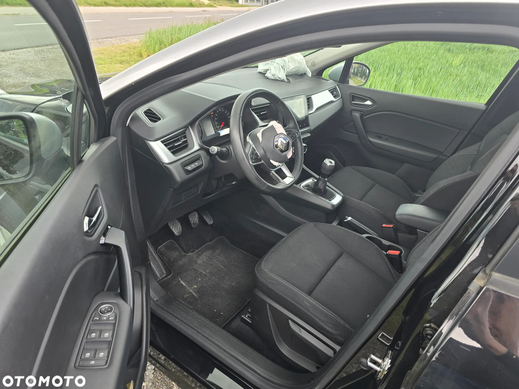 Renault Captur TCe 100 INTENS - 11