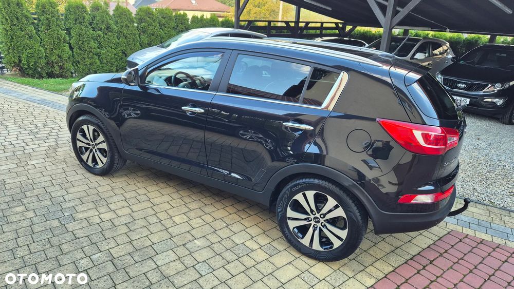 Kia Sportage 1.7 CRDI 2WD ISG Dream-Team Edition - 9