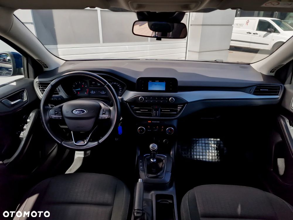 Ford Focus 1.0 EcoBoost Trend - 6