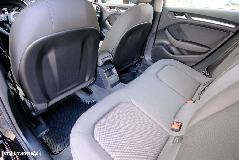 Audi A3 Sportback 30 TDI - 10