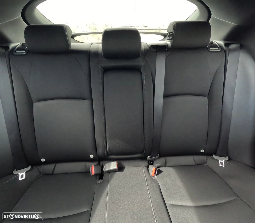 Honda Civic 1.0 i-VTEC Elegance Navi - 21