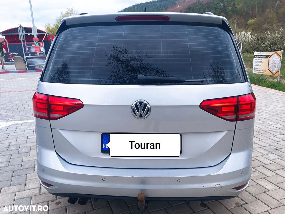 Volkswagen Touran 2.0 TDI SCR DSG Comfortline - 8