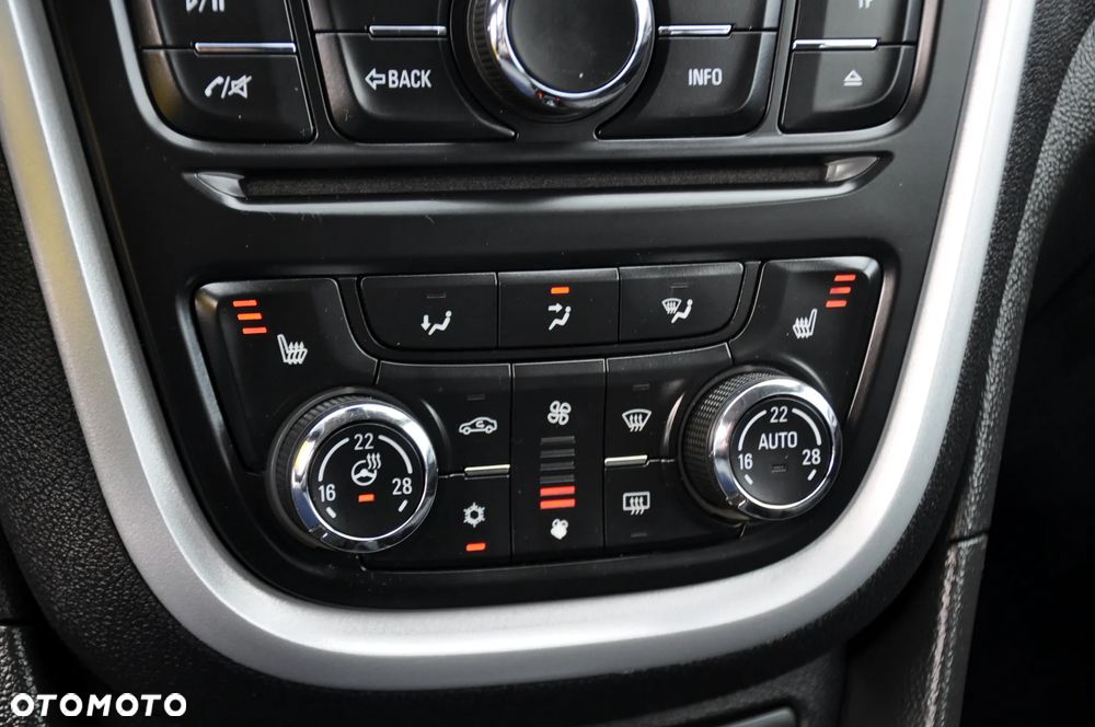 Opel Mokka 1.4 Turbo ecoFLEX Start/Stop 4x4 Innovation - 32