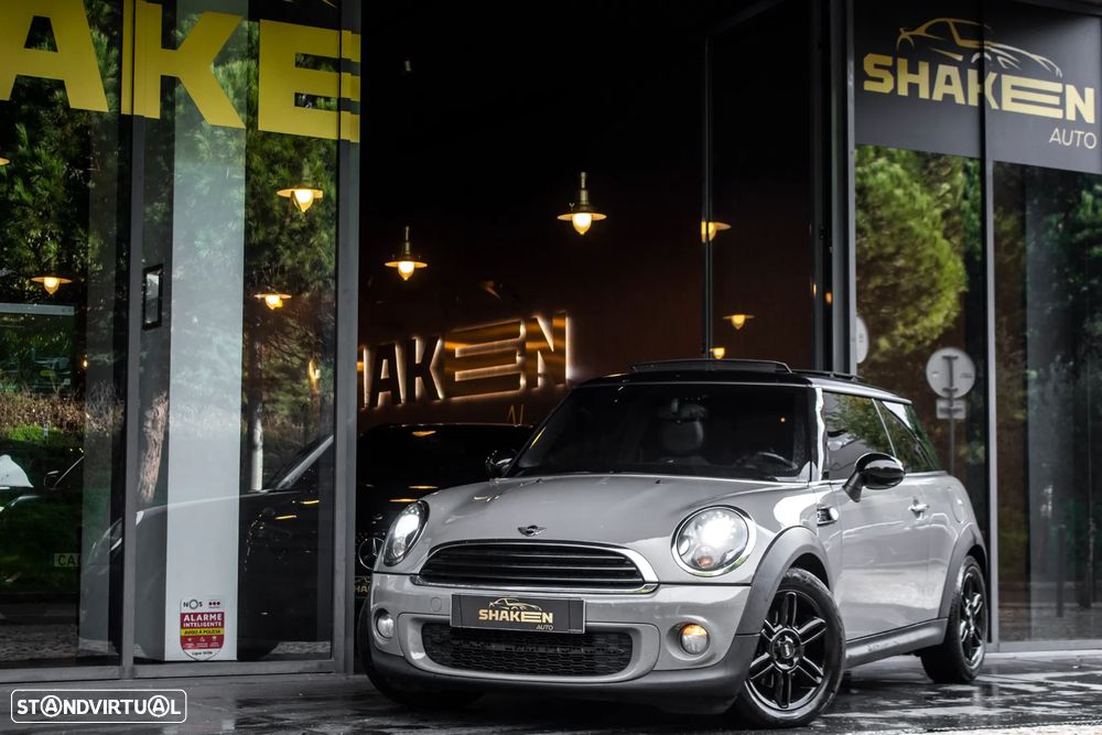 MINI 3 Portas Cooper D - 1