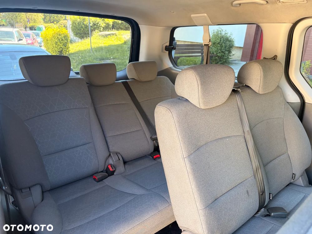Hyundai H-1 2.5 CRDi Travel Family - 6