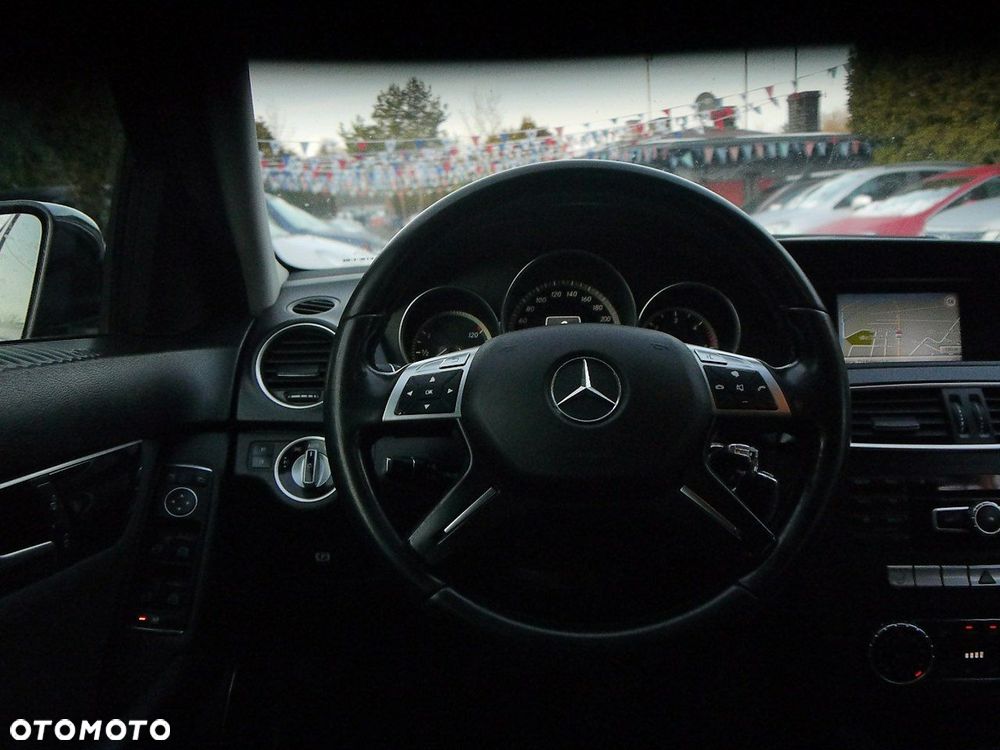 Mercedes-Benz Klasa C 220 CDI 7G-TRONIC Avantgarde Edition - 21