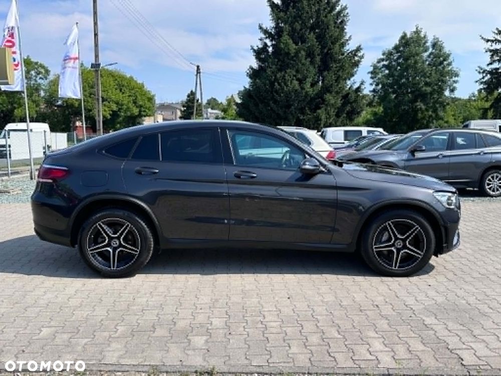 Mercedes-Benz GLC 220 d 4Matic 9G-TRONIC AMG Line - 8