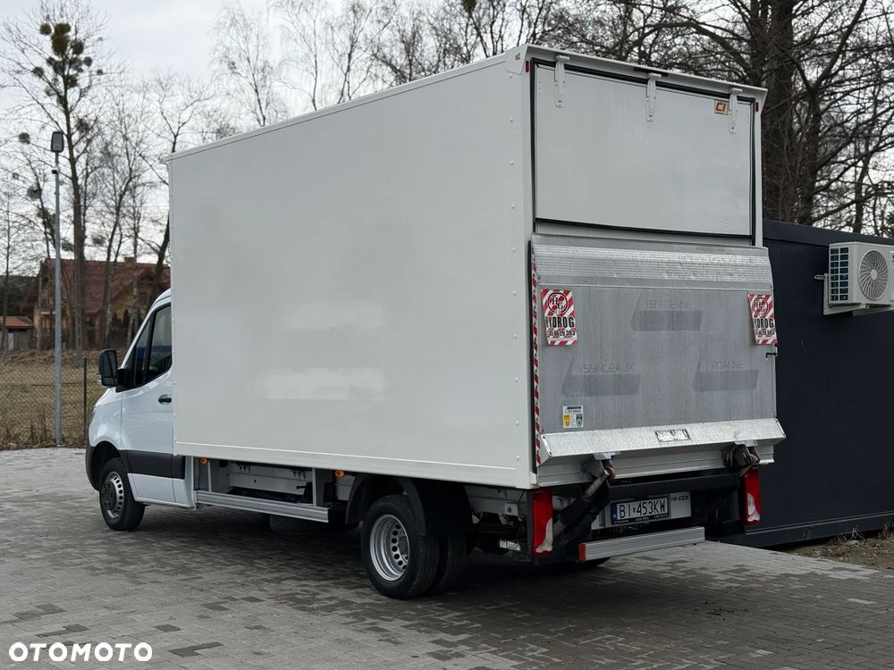 Mercedes-Benz Sprinter 515 CDI / 2.0 150KM / 2022 ROK / Kontener 4,2m + Winda Dhollandia 750KG / ZAREJESTROWANY W PL - 11
