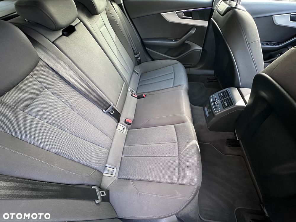 Audi A4 Avant 35 TDI mHEV Advanced S tronic - 8