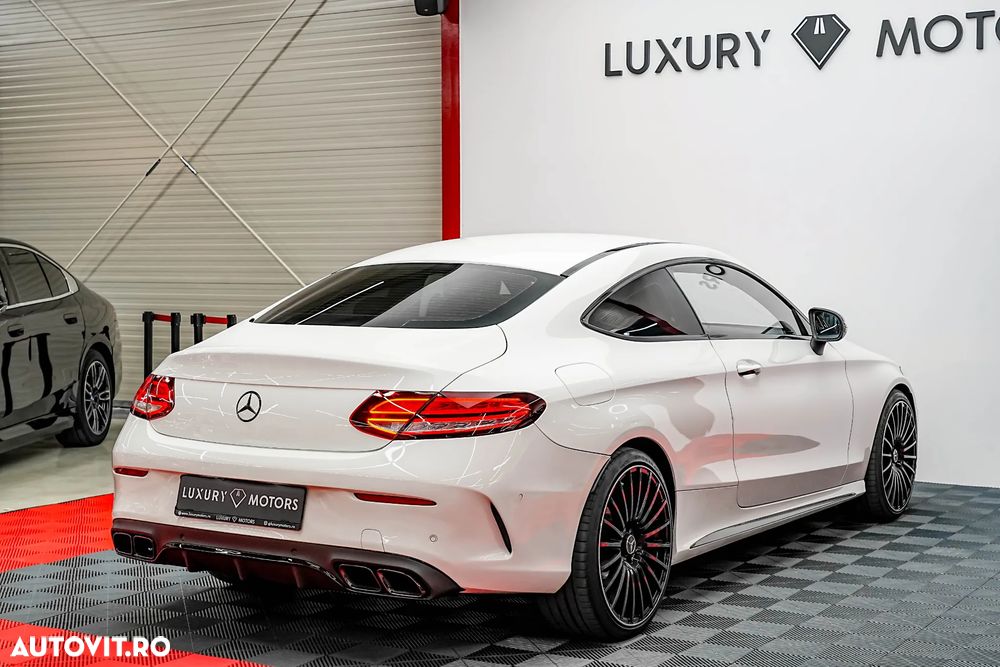 Mercedes-Benz C 220 d Coupe 9G-TRONIC AMG Line - 15