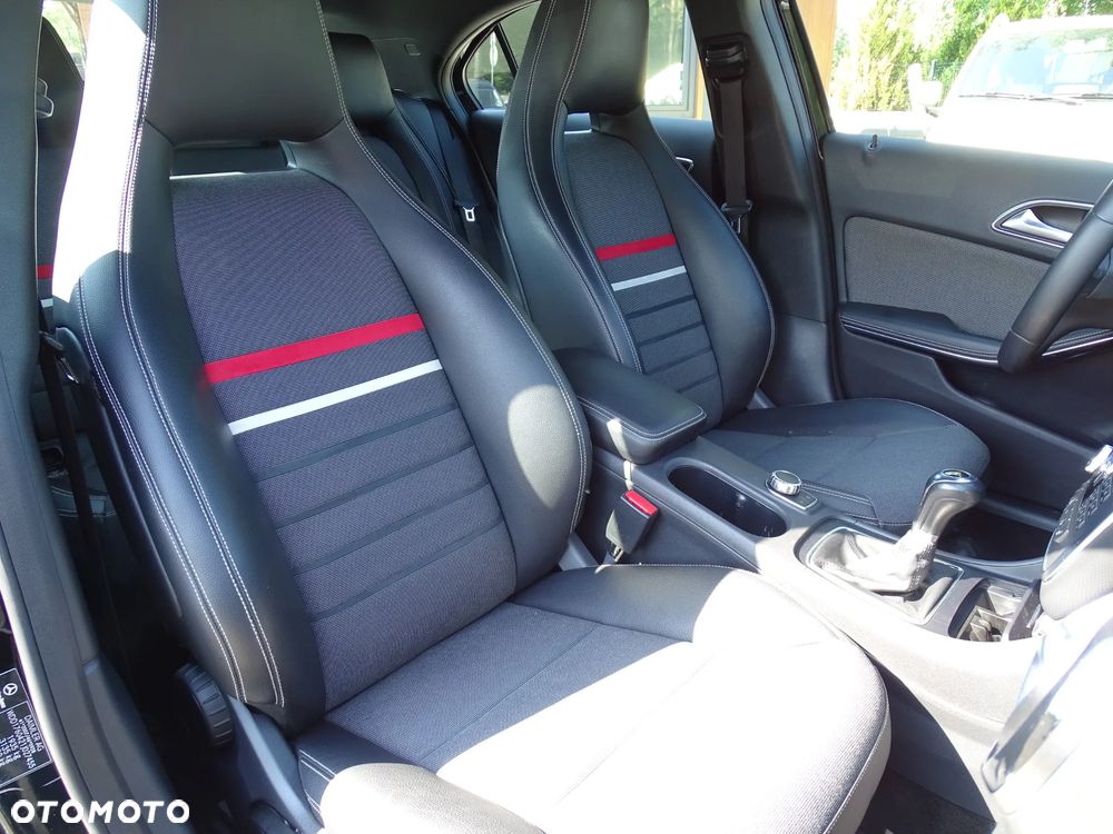 Mercedes-Benz Klasa A 180 (BlueEFFICIENCY) Urban - 17