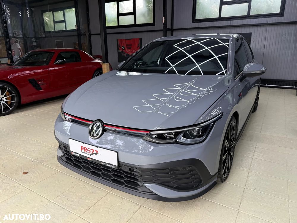 Volkswagen Golf - 3