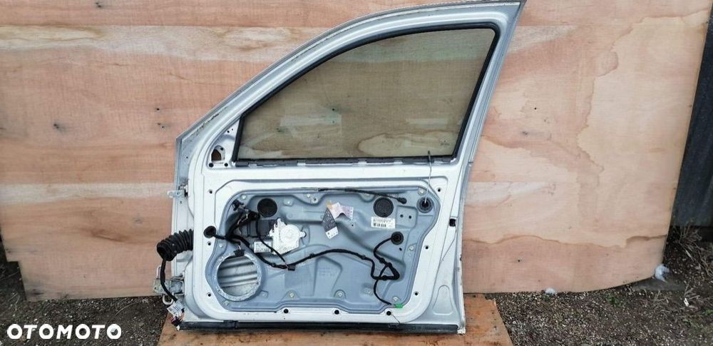 Volkswagen Golf 4 IV drzwi Przód tył kombi lewe LA7Z - 4