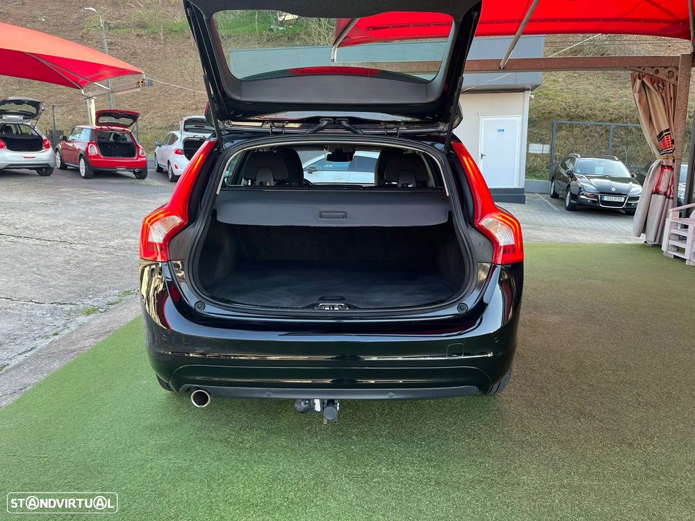 Volvo V60 2.0 D2 Momentum Drive - 5