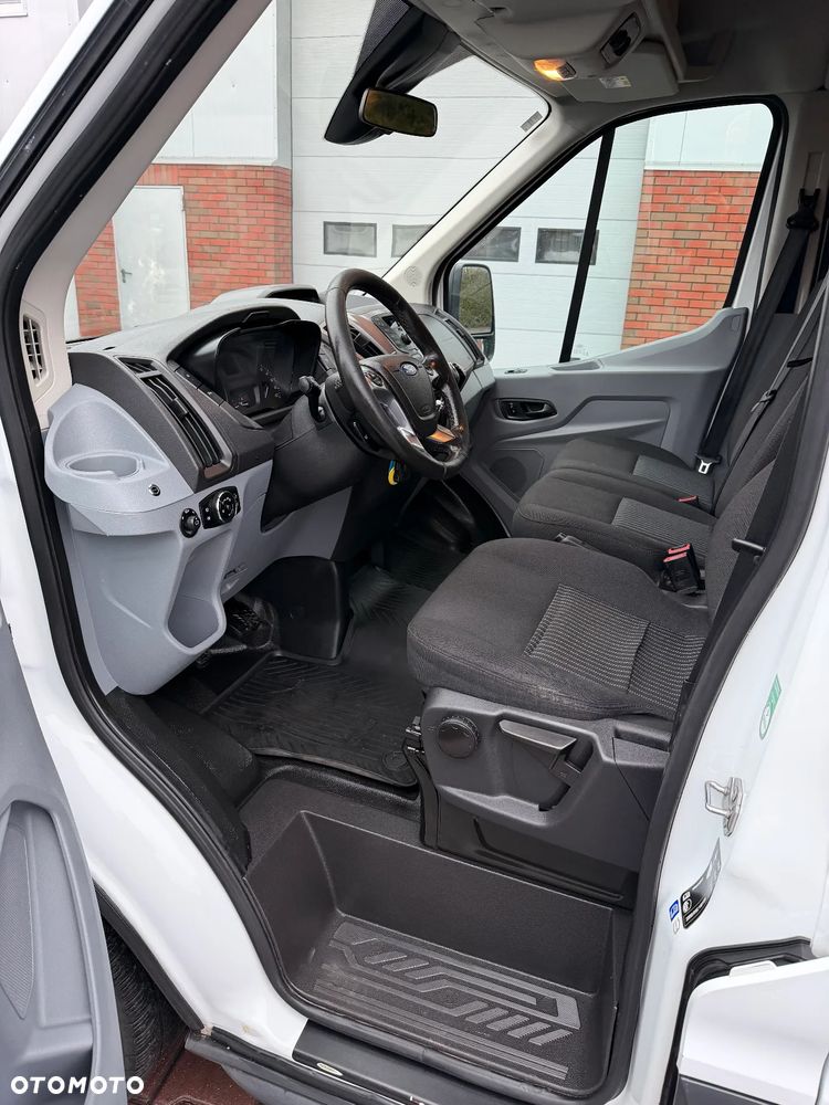 Ford Transit - 9