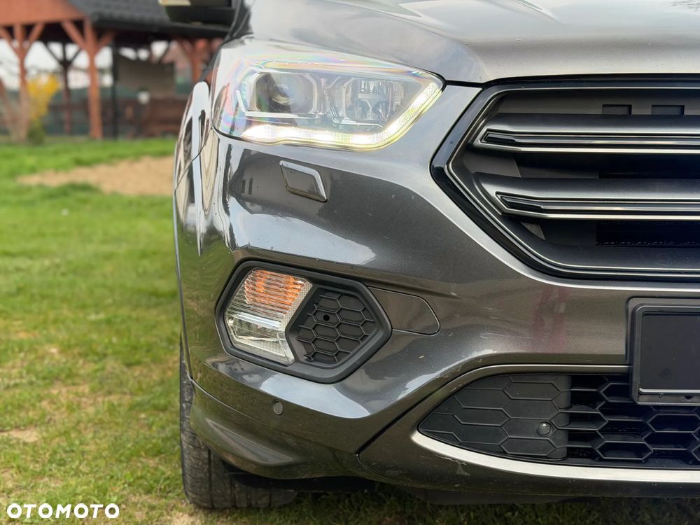 Ford Kuga 1.5 EcoBoost 2x4 Titanium - 17