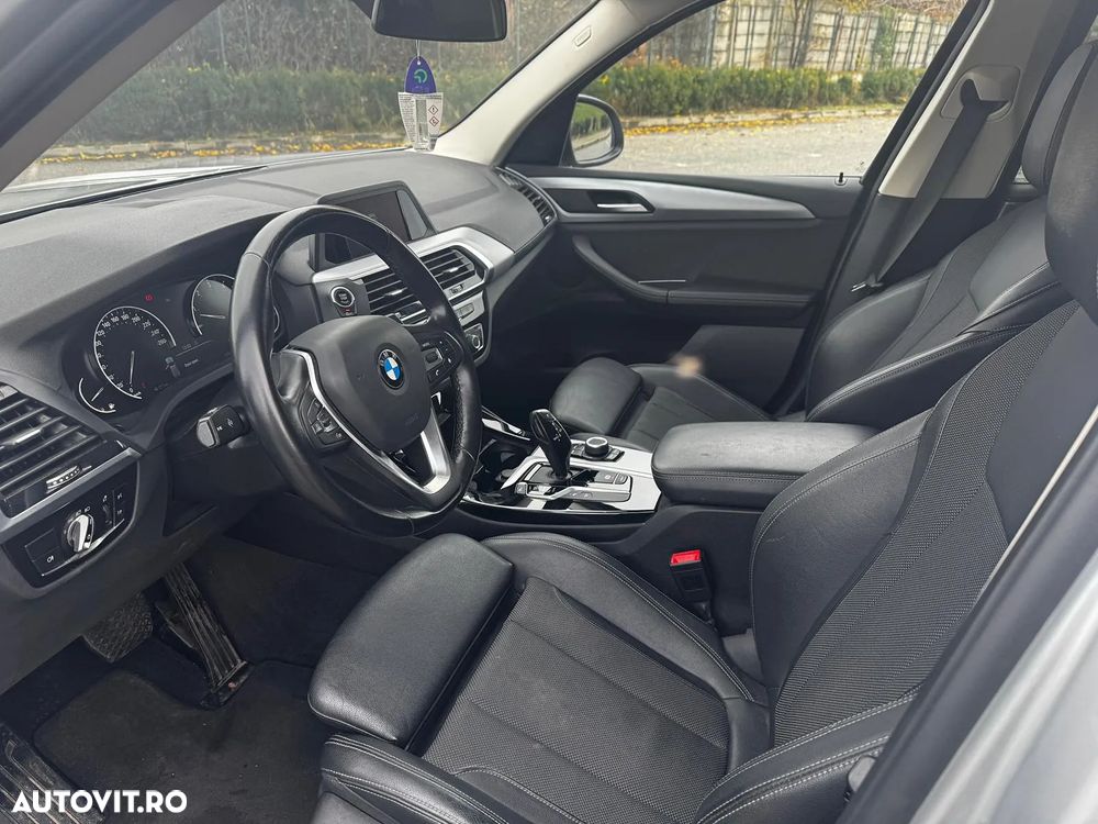 BMW X3 xDrive20i AT xLine - 9