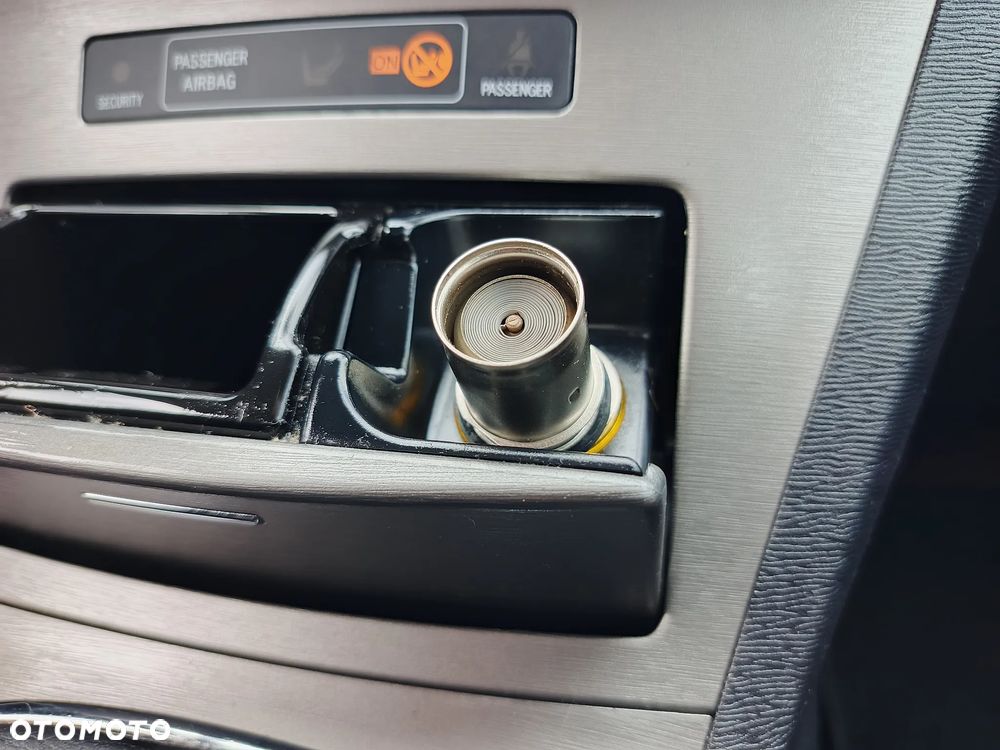 Toyota Avensis 1.8 Executive - 17