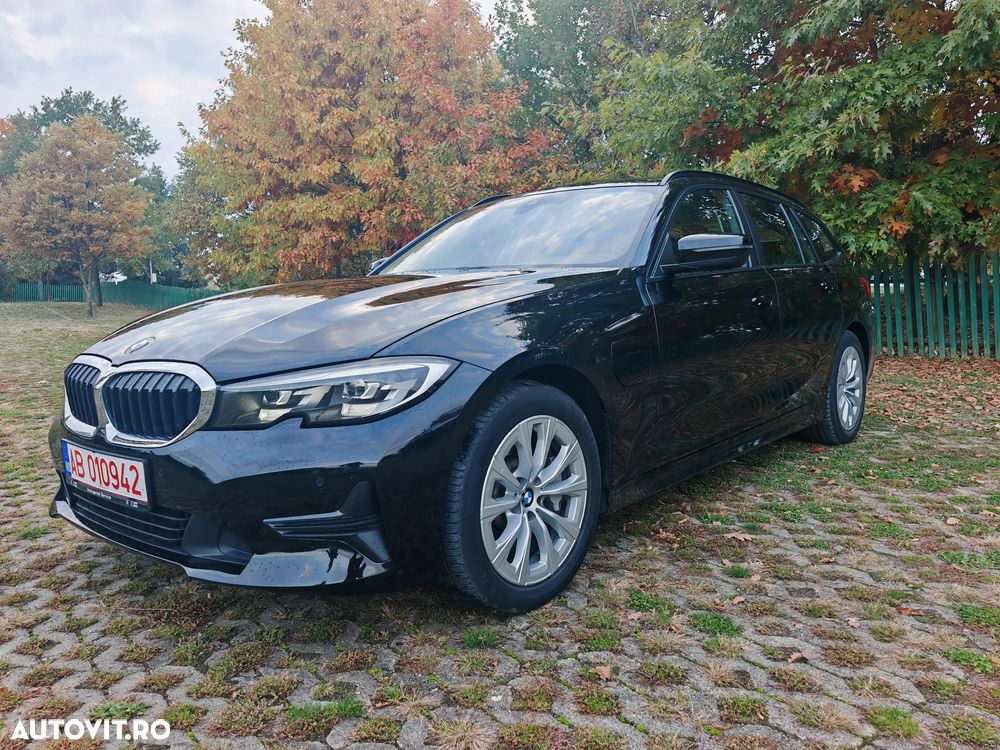 BMW Seria 3 330e Touring xDrive Aut. Advantage - 1