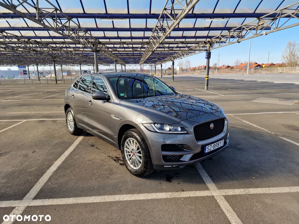 Jaguar F-Pace - 4