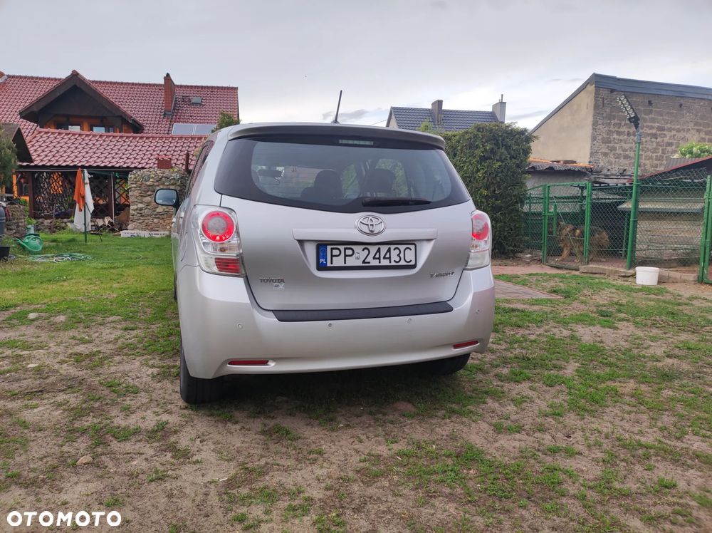 Toyota Verso - 3