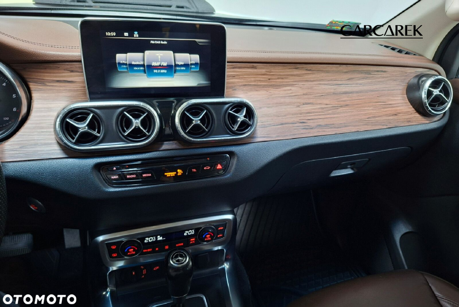 Mercedes-Benz Klasa X - 17