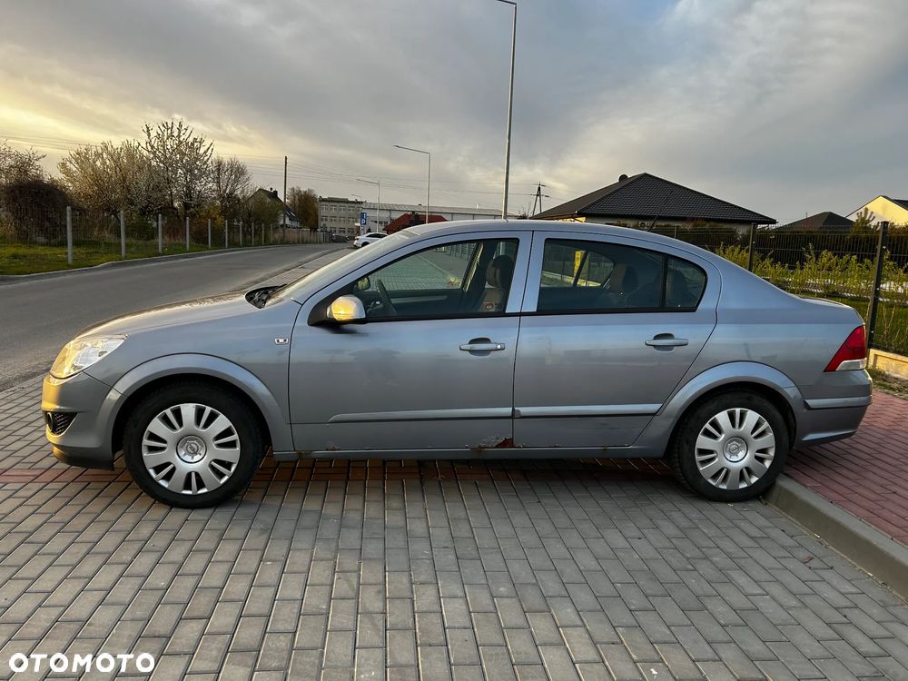 Opel Astra 1.8 Enjoy - 2