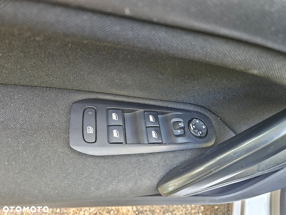 Peugeot 308 PureTech 130 GPF Stop & Start Active Business-Paket - 16