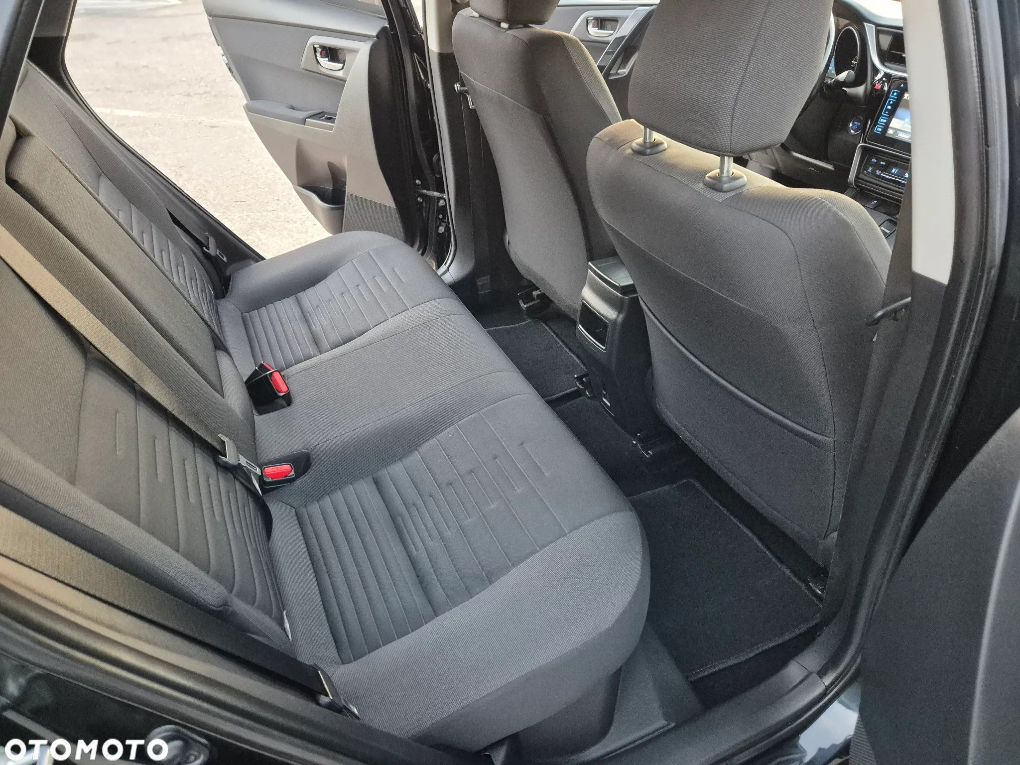 Toyota Auris 1.8 VVT-i Hybrid Automatik Cool - 22