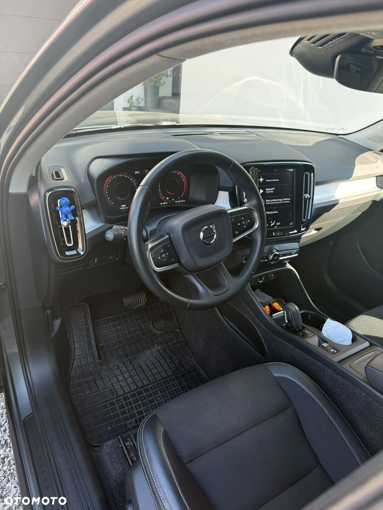 Volvo XC 40 T5 AWD Momentum (Intro Edition) - 6