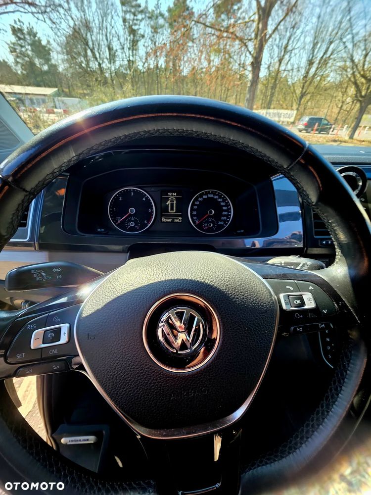 Volkswagen Multivan - 7