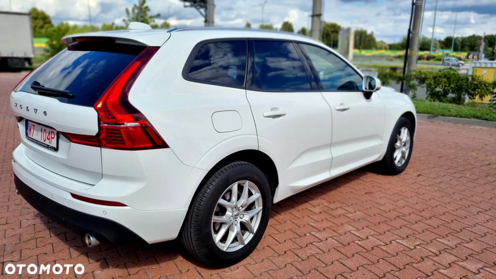 Volvo XC 60 D4 Geartronic Momentum Pro - 4