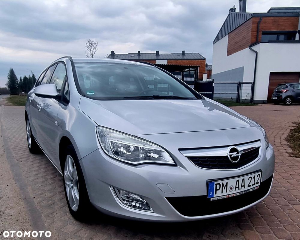 Opel Astra 1.4 Turbo - 4