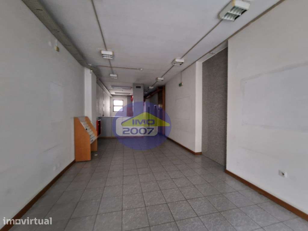 Lojas no centro do Porto - Grande imagem: 4/37