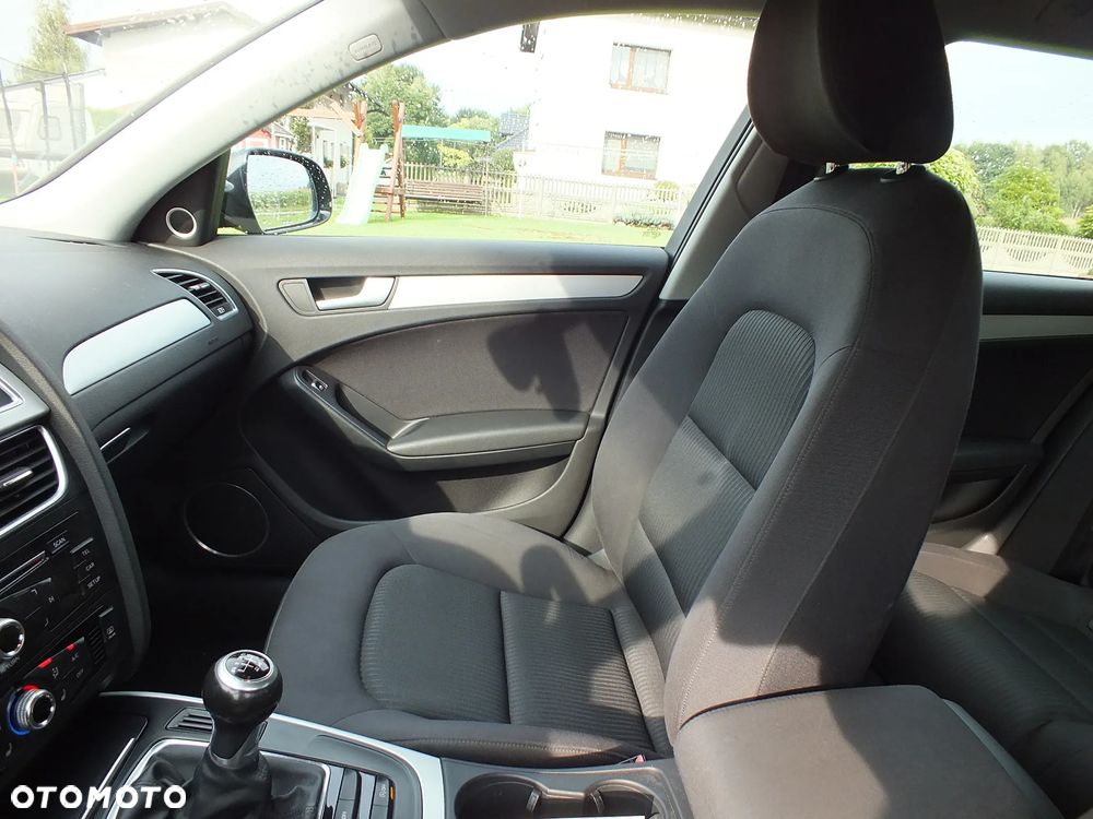 Audi A4 Avant 2.0 TDI - 10