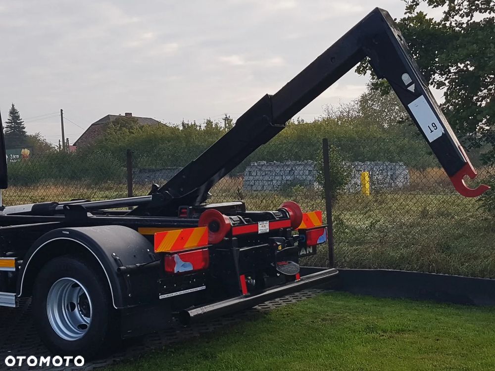 MAN TGL 12.220 HAKOWIEC 4x2 KLIMA - 19