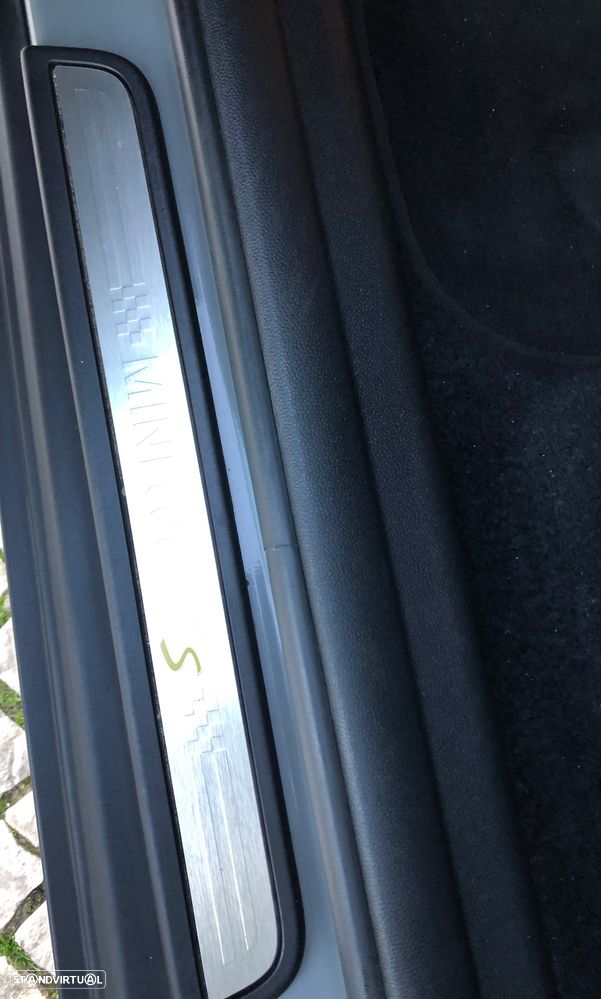 MINI Countryman Cooper SE ALL4 Auto - 12