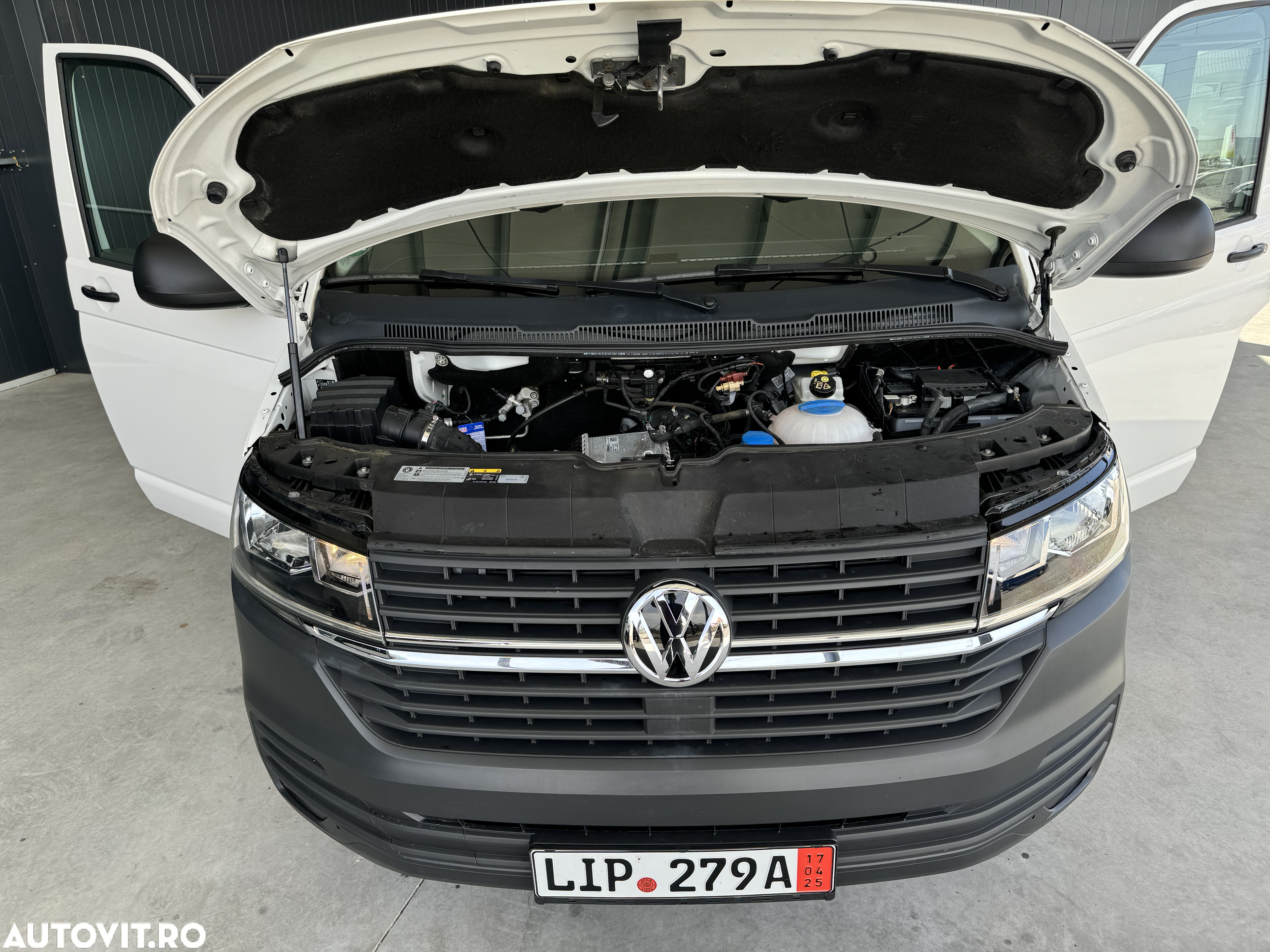 Volkswagen Transporter - 21