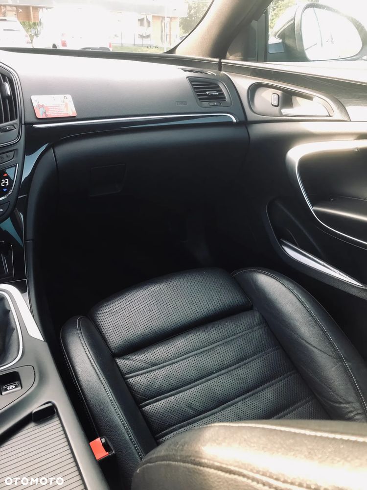 Opel Insignia - 11