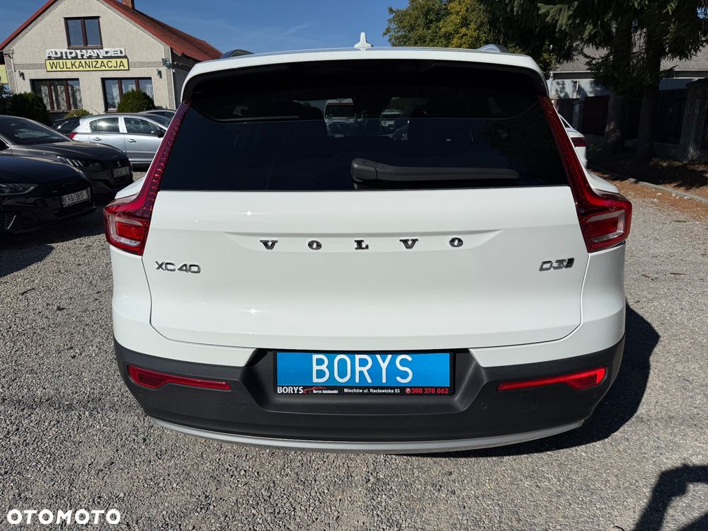 Volvo XC 40 - 9