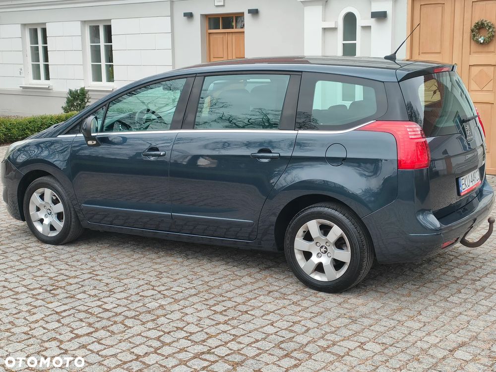 Peugeot 5008 - 12