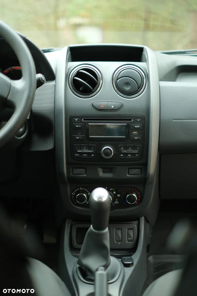 Dacia Duster 1.6 - 9