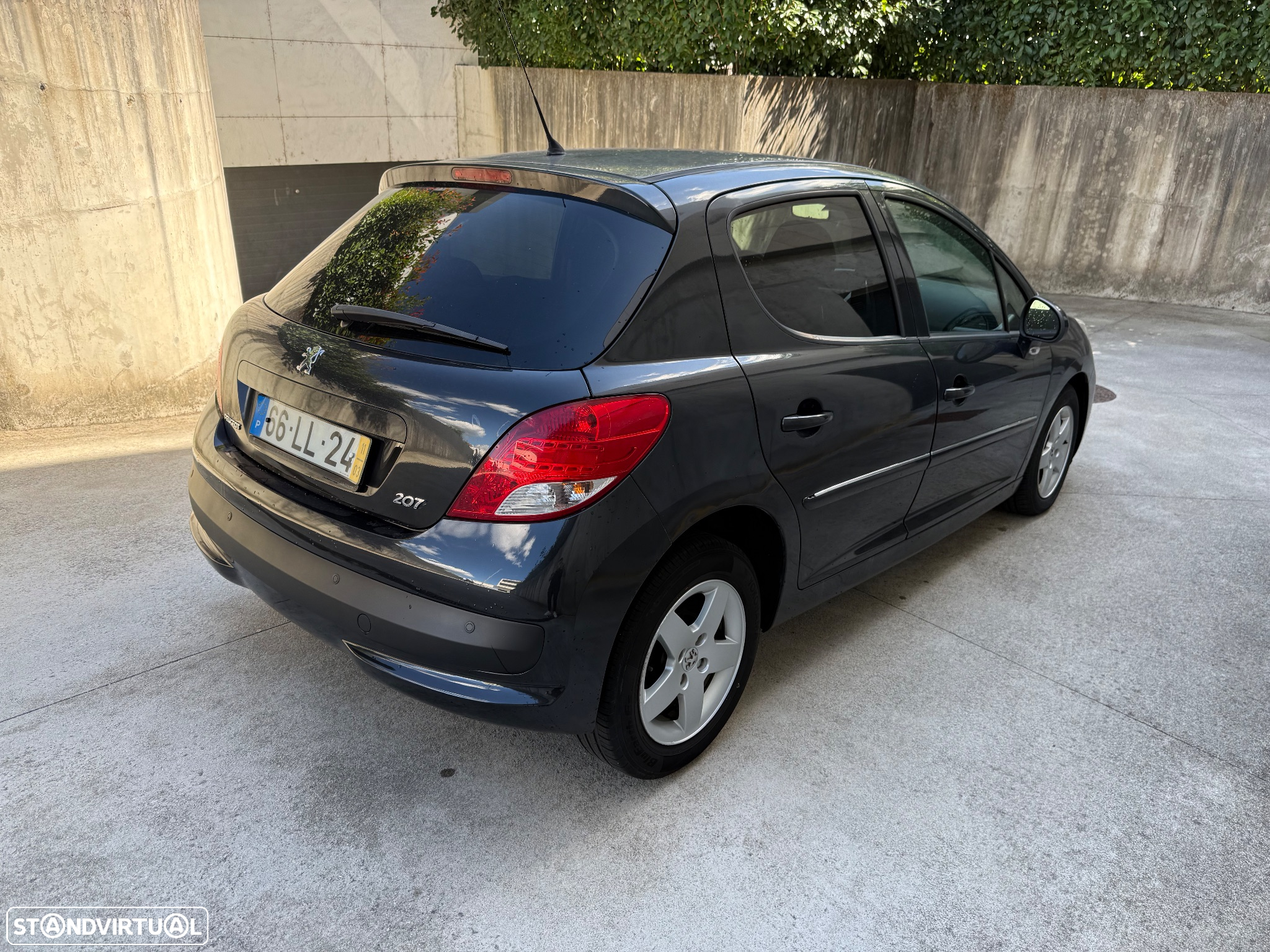 Peugeot 207 1.4 HDi Premium - 5